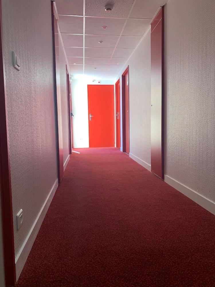 The Originals City, Hotel Nimes Costieres, Ex Inter Hotel Buitenkant foto