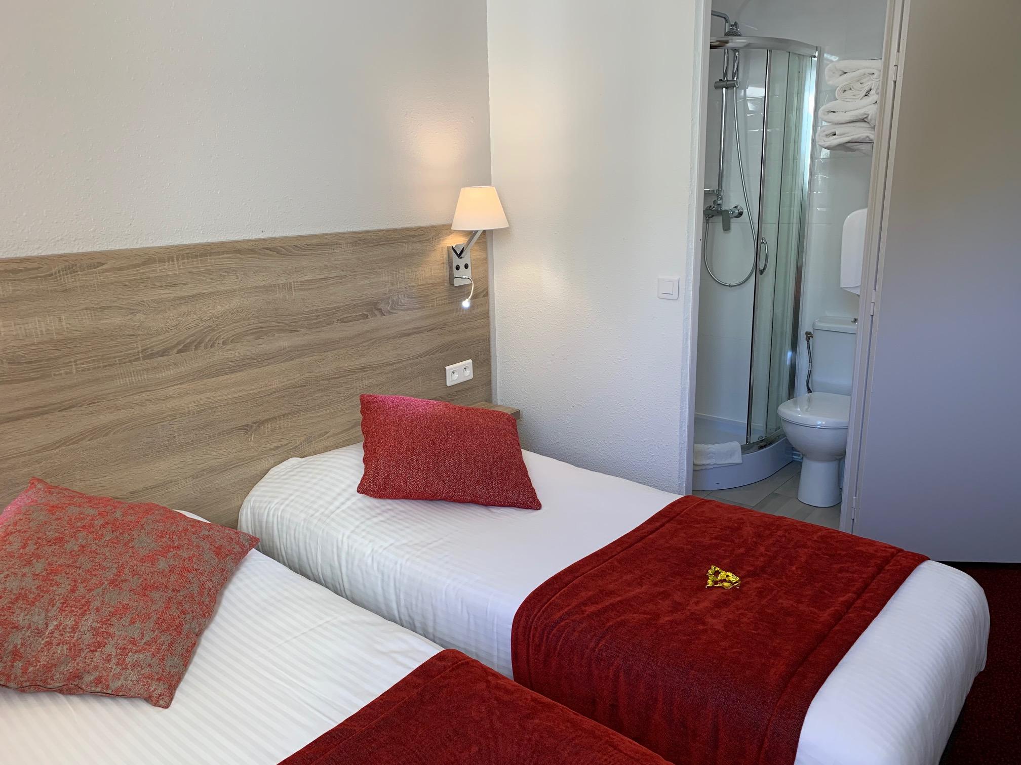 The Originals City, Hotel Nimes Costieres, Ex Inter Hotel Buitenkant foto